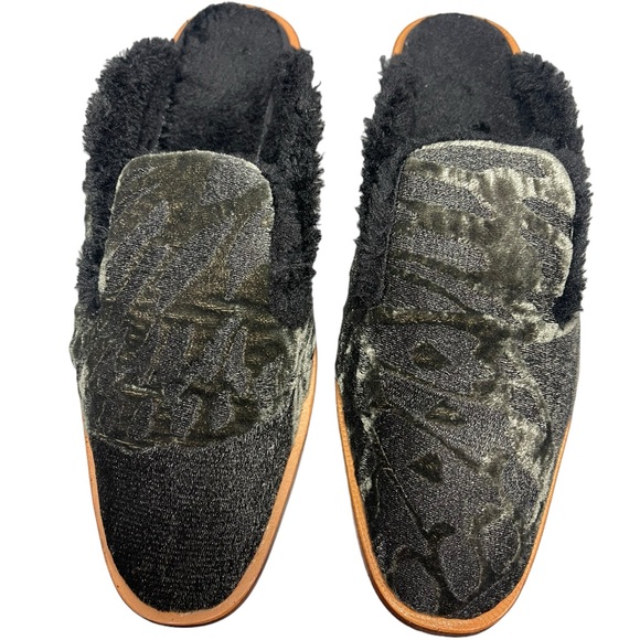 ⚡️SOLD⚡️Free People Shoes Mules Gray Black Faux Fur Velvet Flat Loafer Size 40 - Picture 11 of 16